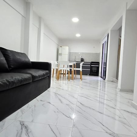 Departamento A Estrenar Zona Centrica Mar De Ajo Apartment Екстериор снимка